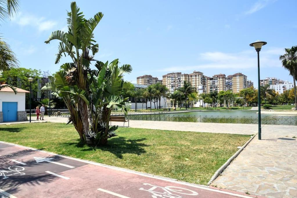 Ayala Beach Apartment Малага Экстерьер фото