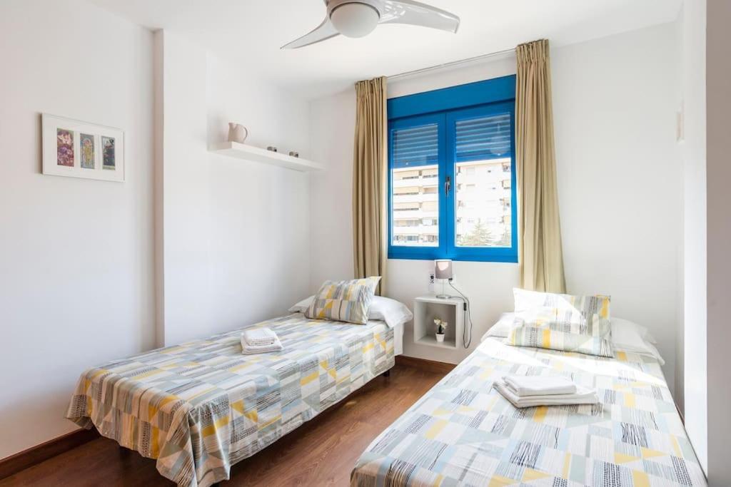Ayala Beach Apartment Малага Экстерьер фото