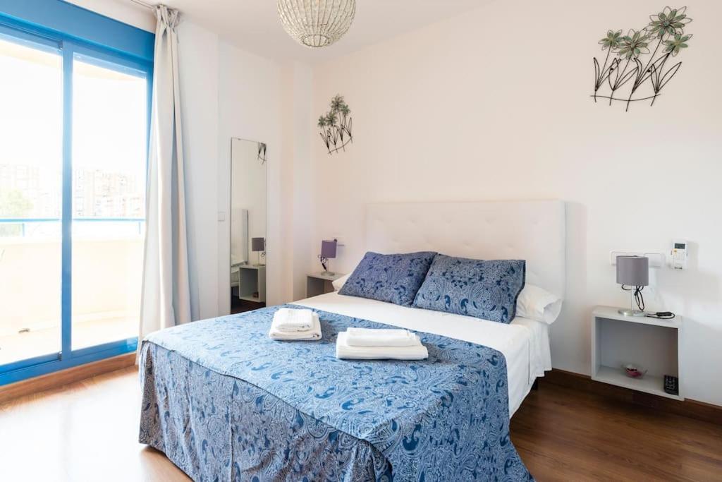 Ayala Beach Apartment Малага Экстерьер фото